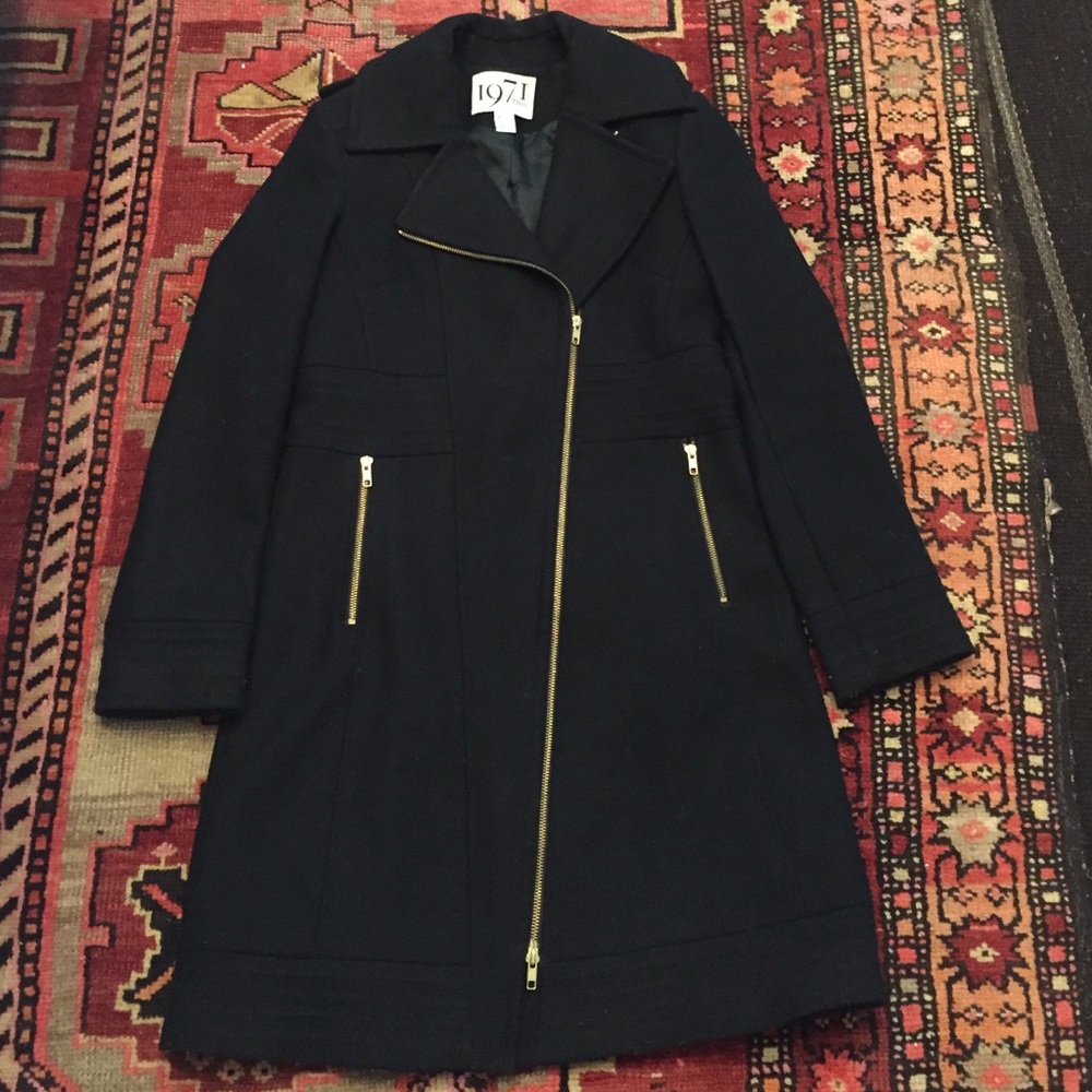 Reiss black wool coat w gold zippers
